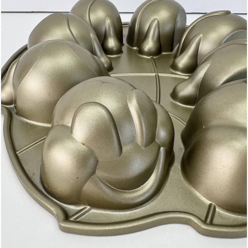 Nordic Ware‎ Caterpillar Cakelet Cake Pan Mold Non Stick Cast Aluminum